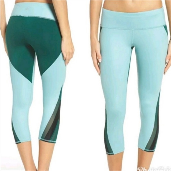 ALO Yoga Pants - ALO YOGA Range Capri Cropped Legging Teal Green Mesh XS Mid Rise